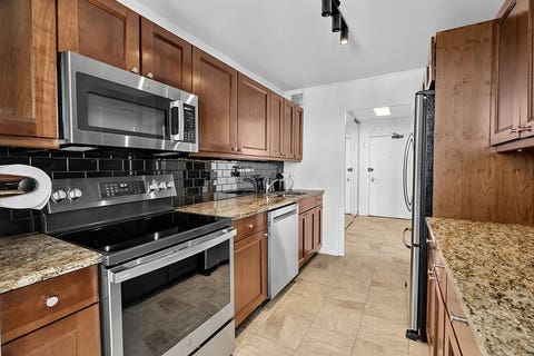 Tiny photo for 5455 N Sheridan Road #3515, Chicago, IL 60640 (MLS # 12700494)