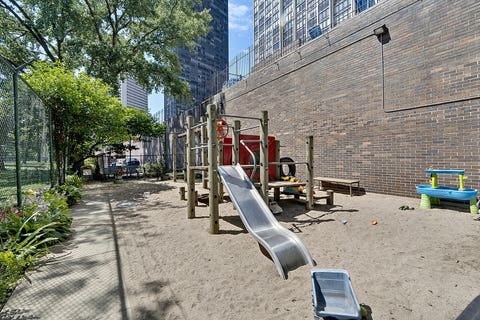 Tiny photo for 5455 N Sheridan Road #3515, Chicago, IL 60640 (MLS # 12700494)