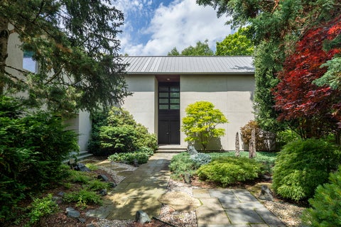 Photo of 11 Rockgate Lane, Glencoe, IL 60022 (MLS # 12773273)