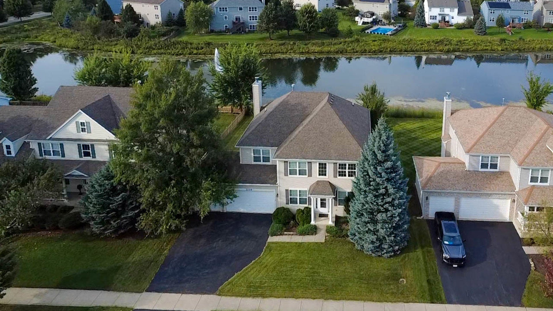 2509 BLUEWATER Drive