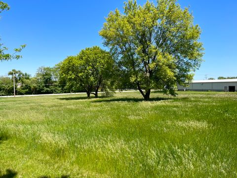 3013 N Us Highway 12 Spring Grove IL 60081