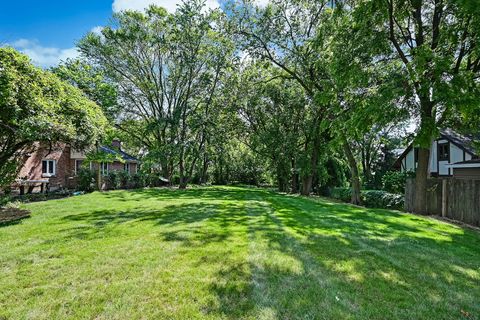 Tiny photo for 5631 S Elm Street, Hinsdale, IL 60521 (MLS # 12688728)
