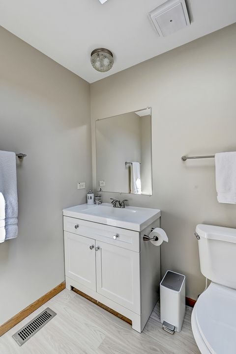 Tiny photo for 5631 S Elm Street, Hinsdale, IL 60521 (MLS # 12688728)