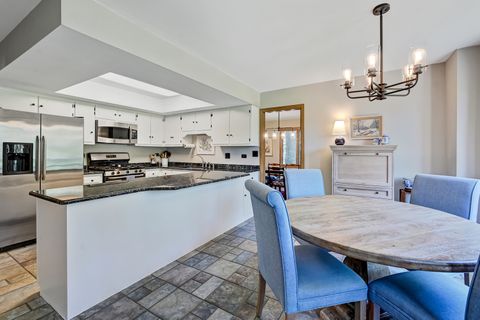 Tiny photo for 5631 S Elm Street, Hinsdale, IL 60521 (MLS # 12688728)