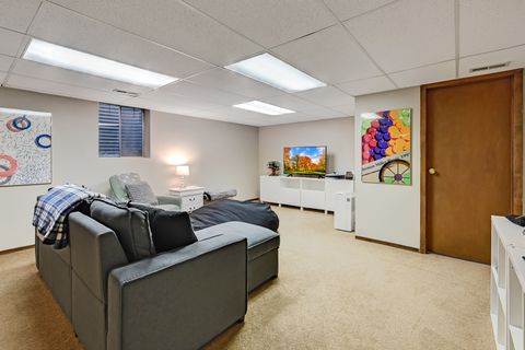 Tiny photo for 5631 S Elm Street, Hinsdale, IL 60521 (MLS # 12688728)