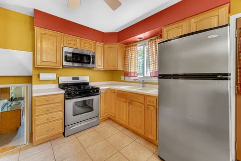 Tiny photo for 580 N 6TH Avenue, Des Plaines, IL 60016 (MLS # 12667703)