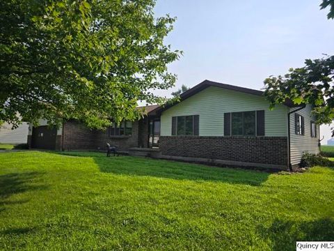 Tiny photo for 400 N 4th Street, Carthage, IL 62321 (MLS # 12435747)