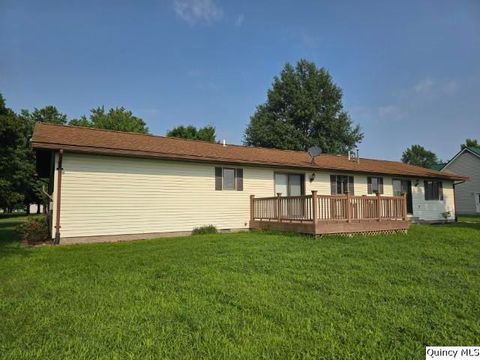 Tiny photo for 400 N 4th Street, Carthage, IL 62321 (MLS # 12435747)