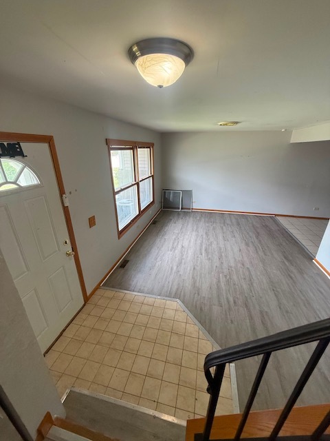 1302 Kingsbury Drive E