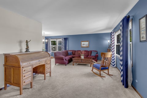 Tiny photo for 511 Heather Lane, Carol Stream, IL 60188 (MLS # 12716186)