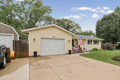 Tiny photo for 2201 Clover Lane, Champaign, IL 61821 (MLS # 12758534)