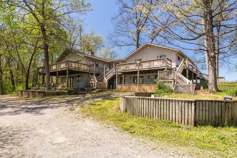 Tiny photo for 135 Ashwood Lane, Anna, IL 62906 (MLS # 12611262)