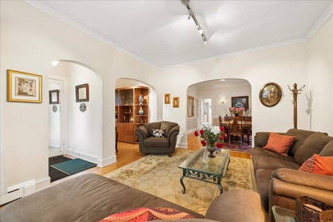 Tiny photo for 5725 N SACRAMENTO Avenue, Chicago, IL 60659 (MLS # 12722642)