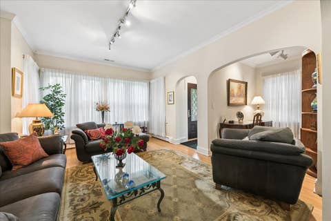 Tiny photo for 5725 N SACRAMENTO Avenue, Chicago, IL 60659 (MLS # 12722642)