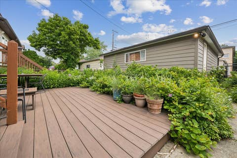 Tiny photo for 5725 N SACRAMENTO Avenue, Chicago, IL 60659 (MLS # 12722642)