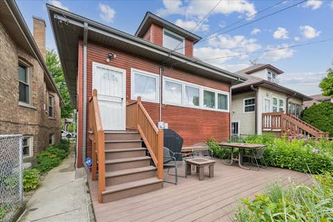 Tiny photo for 5725 N SACRAMENTO Avenue, Chicago, IL 60659 (MLS # 12722642)