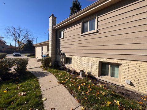 Tiny photo for 1042 W Central Road, Mount Prospect, IL 60056 (MLS # 12515216)
