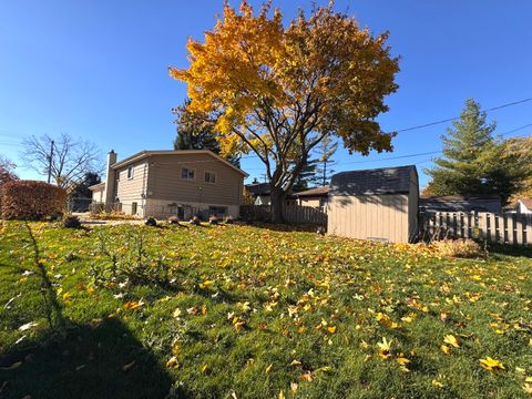 Tiny photo for 1042 W Central Road, Mount Prospect, IL 60056 (MLS # 12515216)