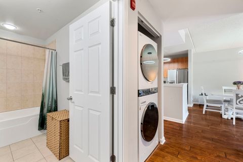 Tiny photo for 125 Lakeview Drive #406, Bloomingdale, IL 60108 (MLS # 12479585)