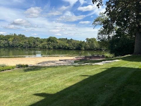 Tiny photo for 125 Lakeview Drive #406, Bloomingdale, IL 60108 (MLS # 12479585)