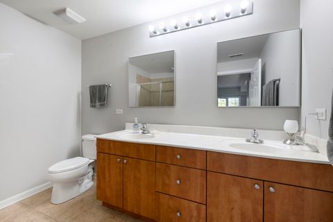 Tiny photo for 125 Lakeview Drive #406, Bloomingdale, IL 60108 (MLS # 12479585)