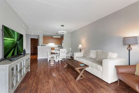 Tiny photo for 125 Lakeview Drive #406, Bloomingdale, IL 60108 (MLS # 12479585)