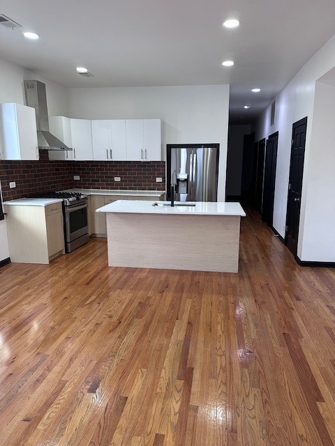1916 S Loomis Street 1F
