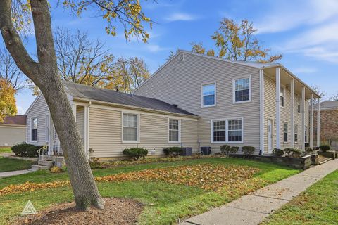 Tiny photo for 551 Sidney Avenue #B, Glendale Heights, IL 60139 (MLS # 12514812)
