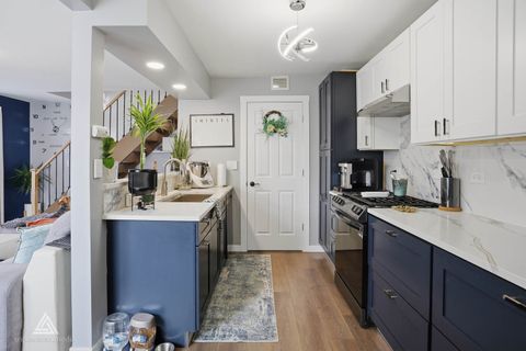 Tiny photo for 551 Sidney Avenue #B, Glendale Heights, IL 60139 (MLS # 12514812)