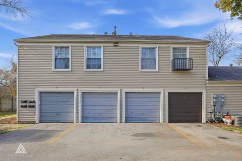 Tiny photo for 551 Sidney Avenue #B, Glendale Heights, IL 60139 (MLS # 12514812)