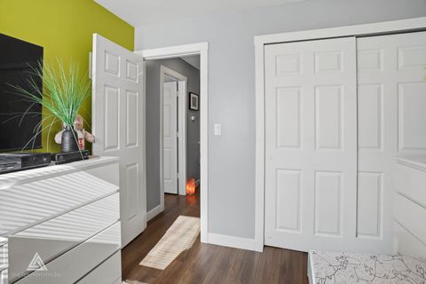 Tiny photo for 551 Sidney Avenue #B, Glendale Heights, IL 60139 (MLS # 12514812)