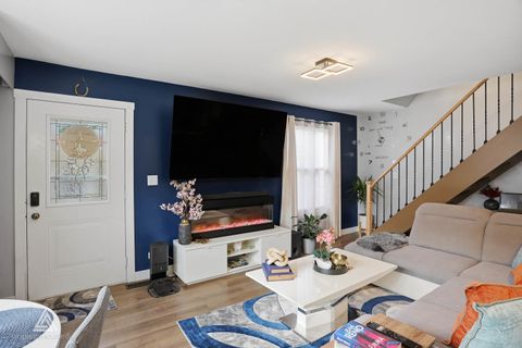 Tiny photo for 551 Sidney Avenue #B, Glendale Heights, IL 60139 (MLS # 12514812)