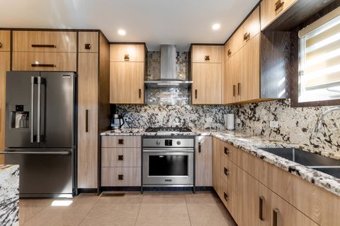 Tiny photo for 8518 S 79th Court, Justice, IL 60458 (MLS # 12477372)