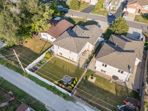 Tiny photo for 8518 S 79th Court, Justice, IL 60458 (MLS # 12477372)