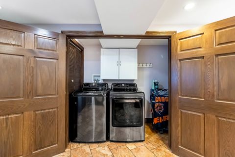 Tiny photo for 8518 S 79th Court, Justice, IL 60458 (MLS # 12477372)