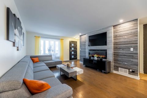 Tiny photo for 8518 S 79th Court, Justice, IL 60458 (MLS # 12477372)