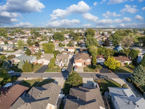 Tiny photo for 8518 S 79th Court, Justice, IL 60458 (MLS # 12477372)