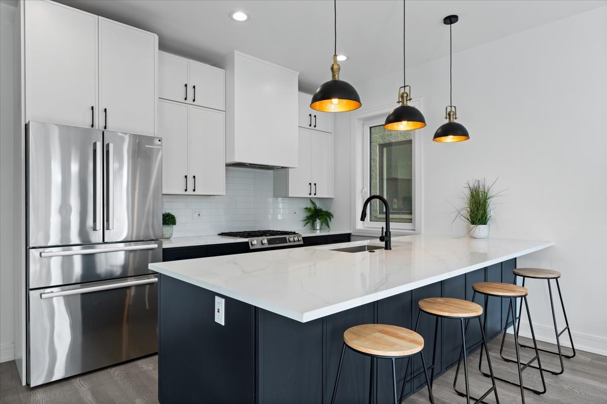 2636 W EVERGREEN Avenue 2