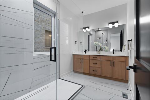 Tiny photo for 2636 W EVERGREEN Avenue #2, Chicago, IL 60622 (MLS # 12550180)