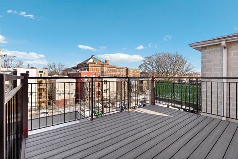 Tiny photo for 2636 W EVERGREEN Avenue #2, Chicago, IL 60622 (MLS # 12550180)