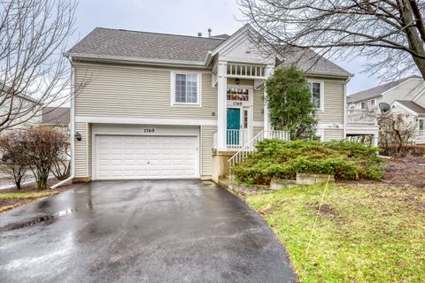 Photo of 1769 Concord Drive, Glendale Heights, IL 60139 (MLS # 12610472)