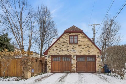 Tiny photo for 568 Burton Avenue, Highland Park, IL 60035 (MLS # 12547914)