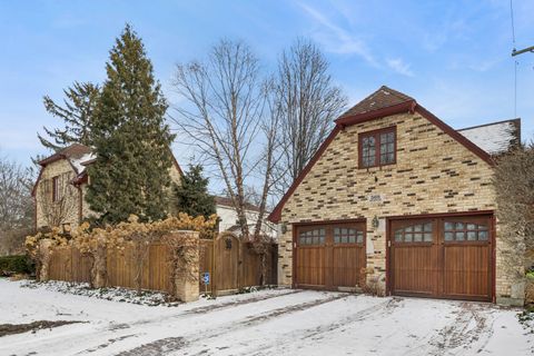 Tiny photo for 568 Burton Avenue, Highland Park, IL 60035 (MLS # 12547914)
