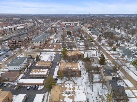 Tiny photo for 404 Melrose Avenue #103, Glen Ellyn, IL 60137 (MLS # 12557411)