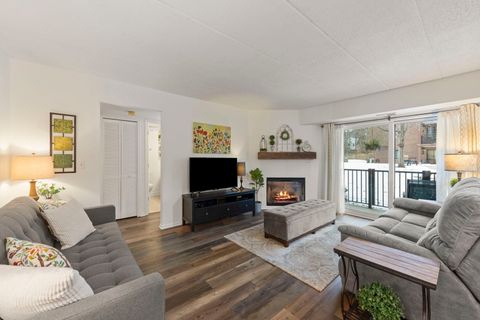 Tiny photo for 404 Melrose Avenue #103, Glen Ellyn, IL 60137 (MLS # 12557411)