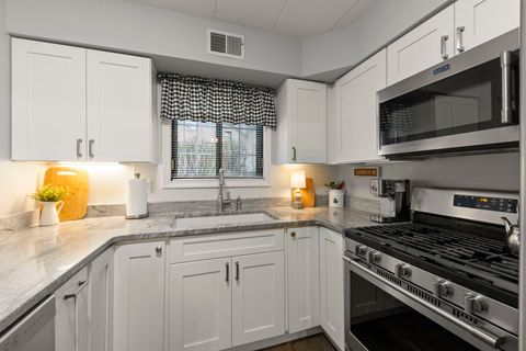 Tiny photo for 404 Melrose Avenue #103, Glen Ellyn, IL 60137 (MLS # 12557411)