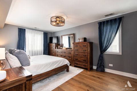 Tiny photo for 10420 Circle Drive #47B, Oak Lawn, IL 60453 (MLS # 12513925)