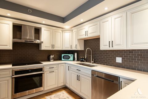 Tiny photo for 10420 Circle Drive #47B, Oak Lawn, IL 60453 (MLS # 12513925)