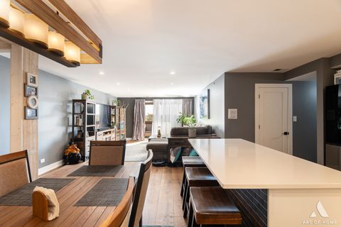 Tiny photo for 10420 Circle Drive #47B, Oak Lawn, IL 60453 (MLS # 12513925)