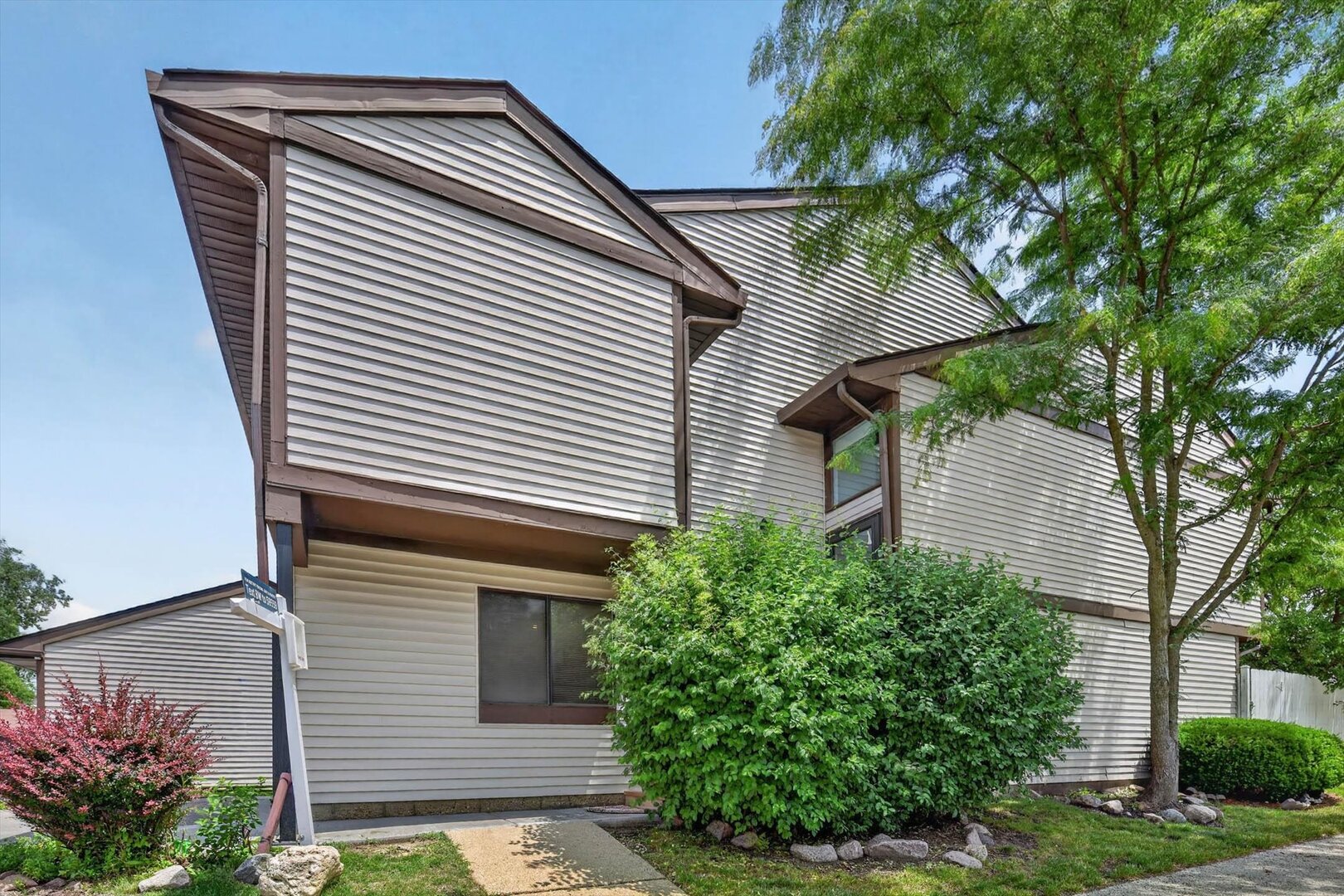 1379 Court Marguerite Court